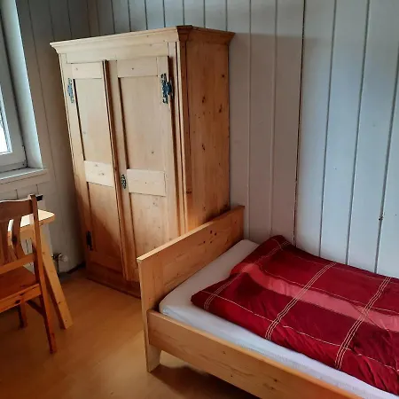 Bauernhaus Im Permakultur-garten