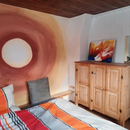 Bauernhaus Im Permakultur-garten Quarto em Acomodações Particulares